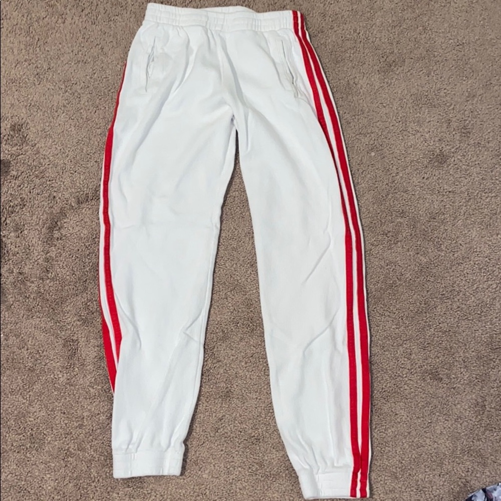 Brandy Melville white sweatpants!